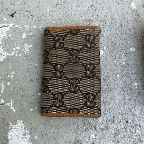 Vintage Gucci key holder - Picture 3 of 11